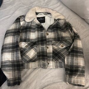 Hollister plaid shacket L